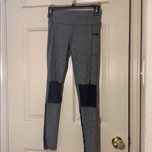 Athletic leggings